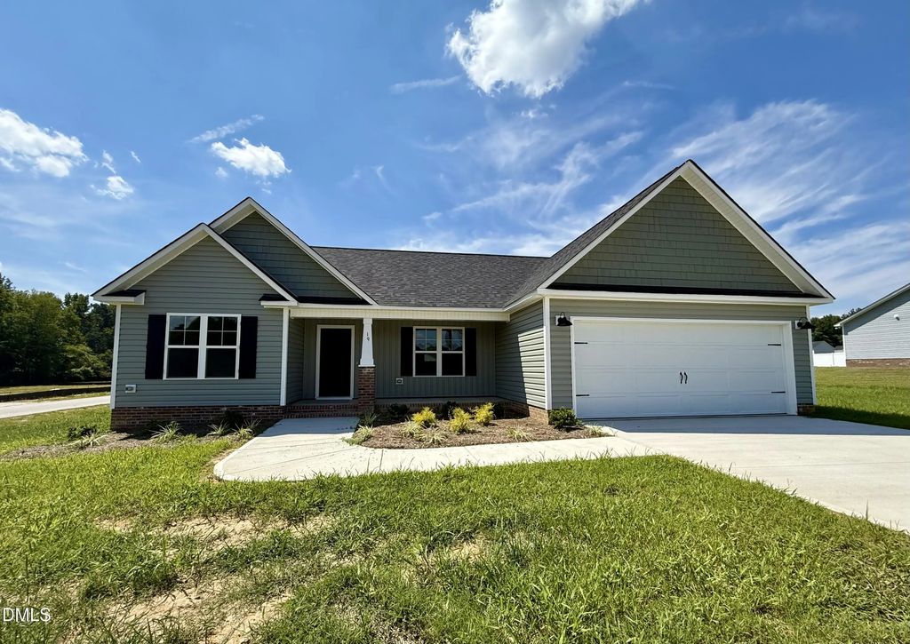 19 N Movado Trail, Kenly