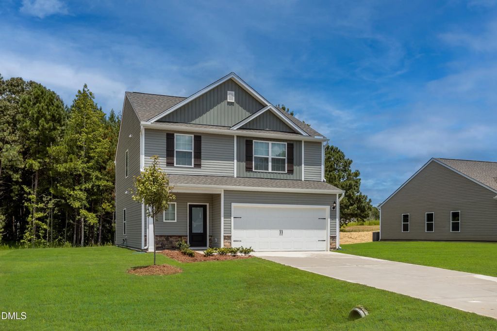 530 Chedworth Drive, Angier