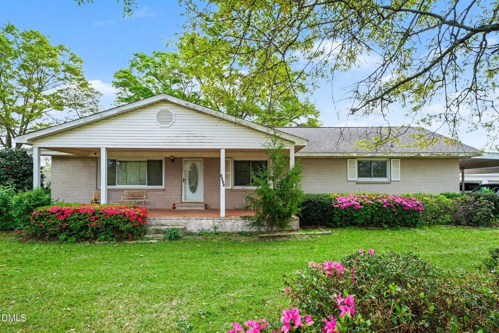 1411 Seabrook School Road, Fayetteville