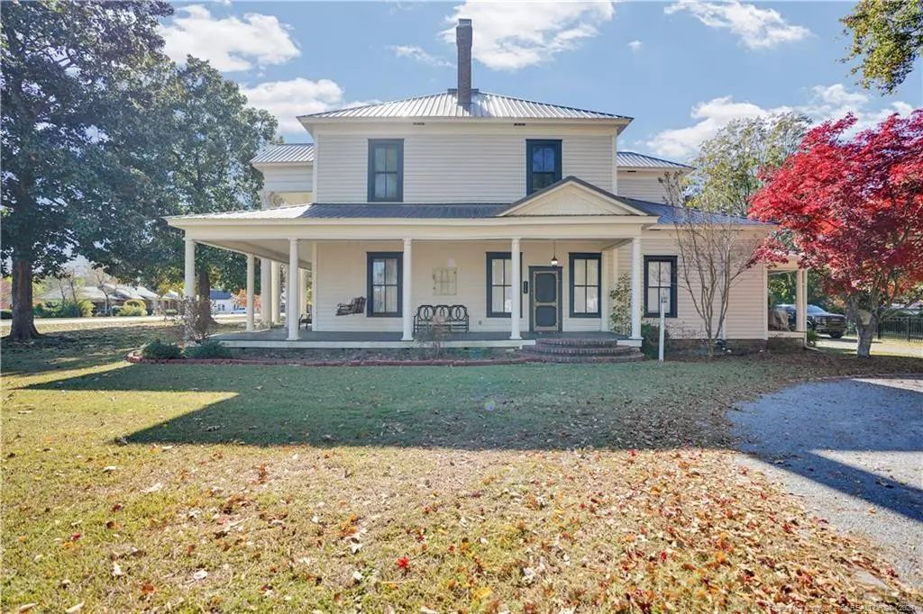115 N Magnolia Street, Raeford