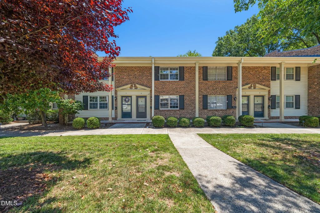1002 Willow Drive Apt 6, Chapel Hill