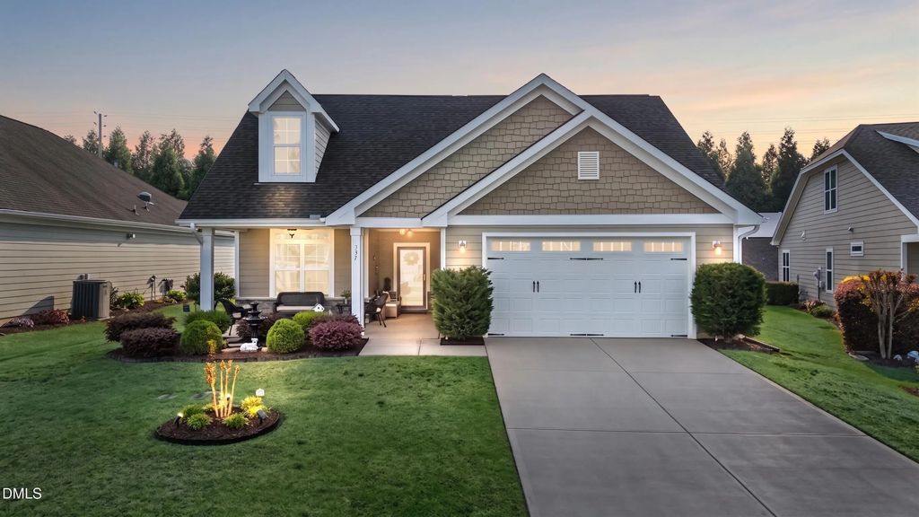 137 Balsam Lane, Clayton