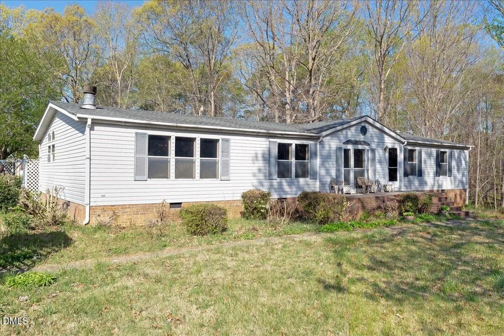 266 Macon-embro Road, Macon