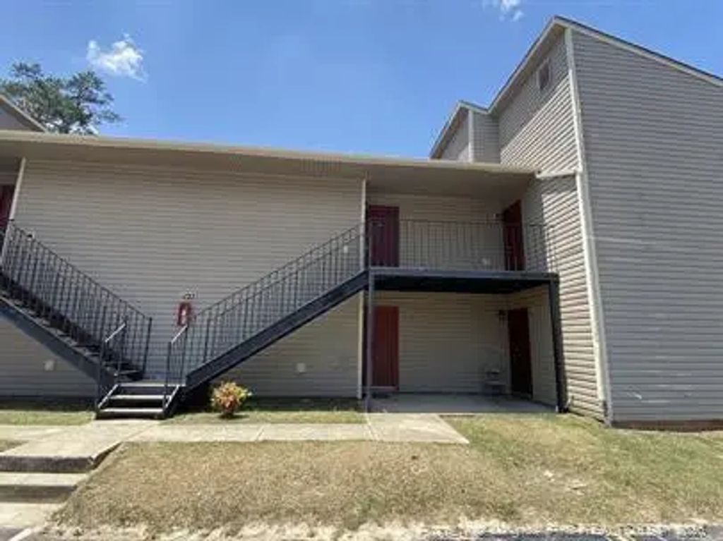 1122 Southwood Drive 3, Fayetteville