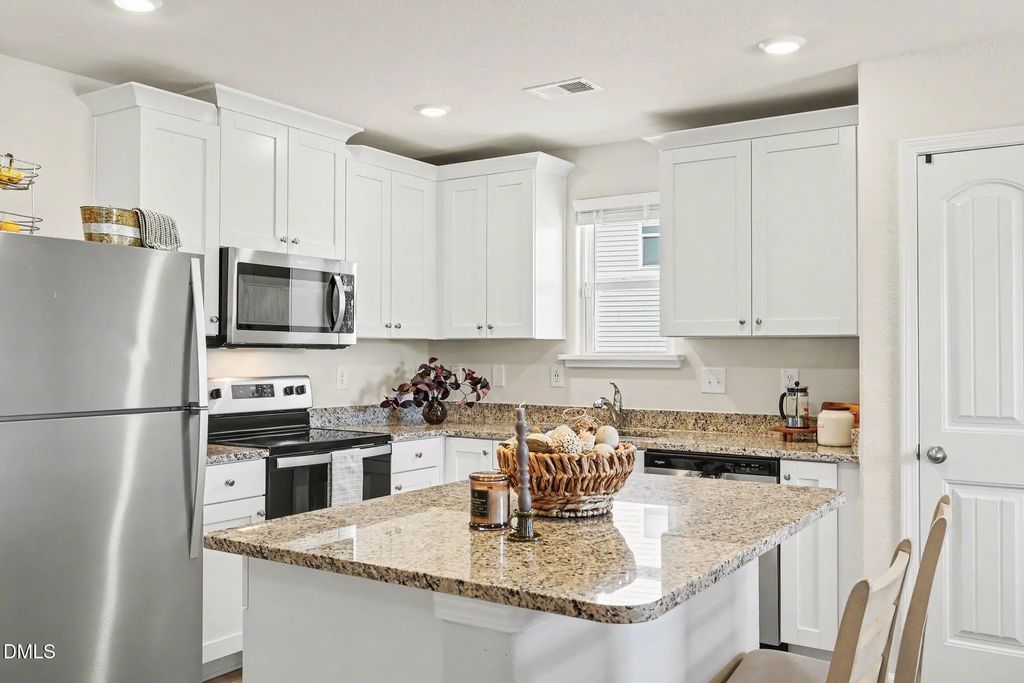 184 Royal Meadow Drive, Angier