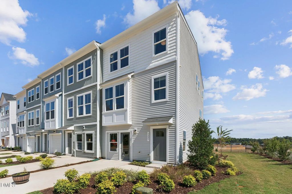 901 Freston Road, Raleigh