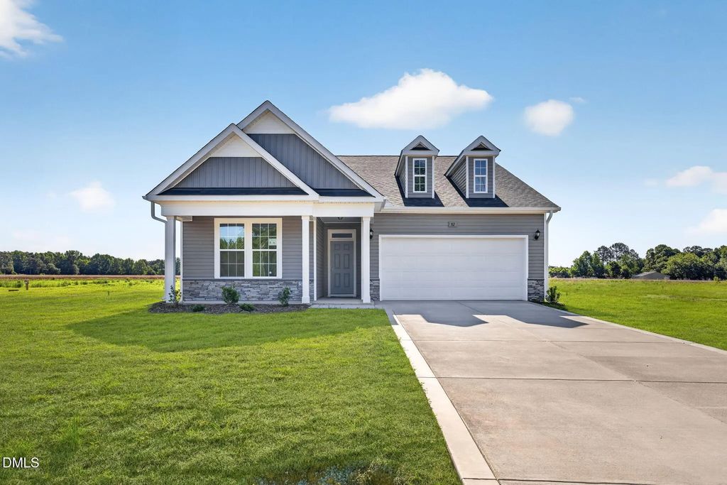 82 Maverick Lane, Dunn