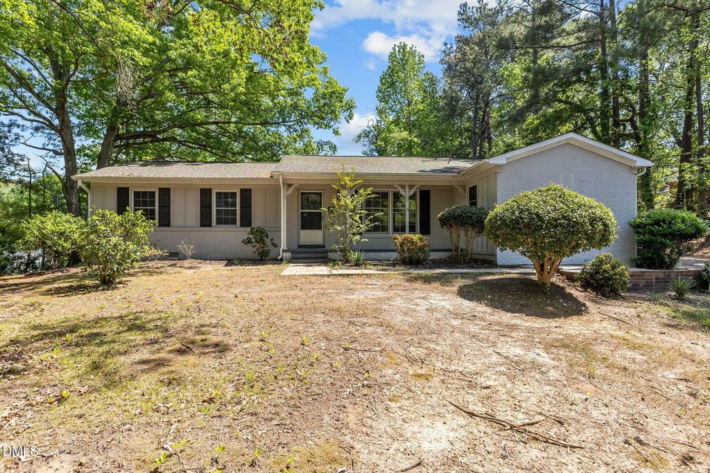 1106 Mohawk Avenue, Fayetteville