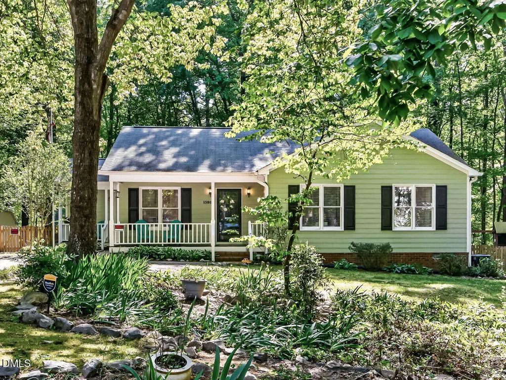 13804 N Meadows Court, Wake Forest