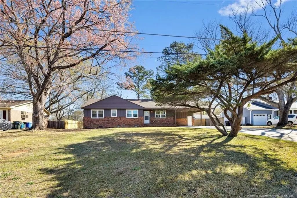 716 Dowfield Drive, Fayetteville