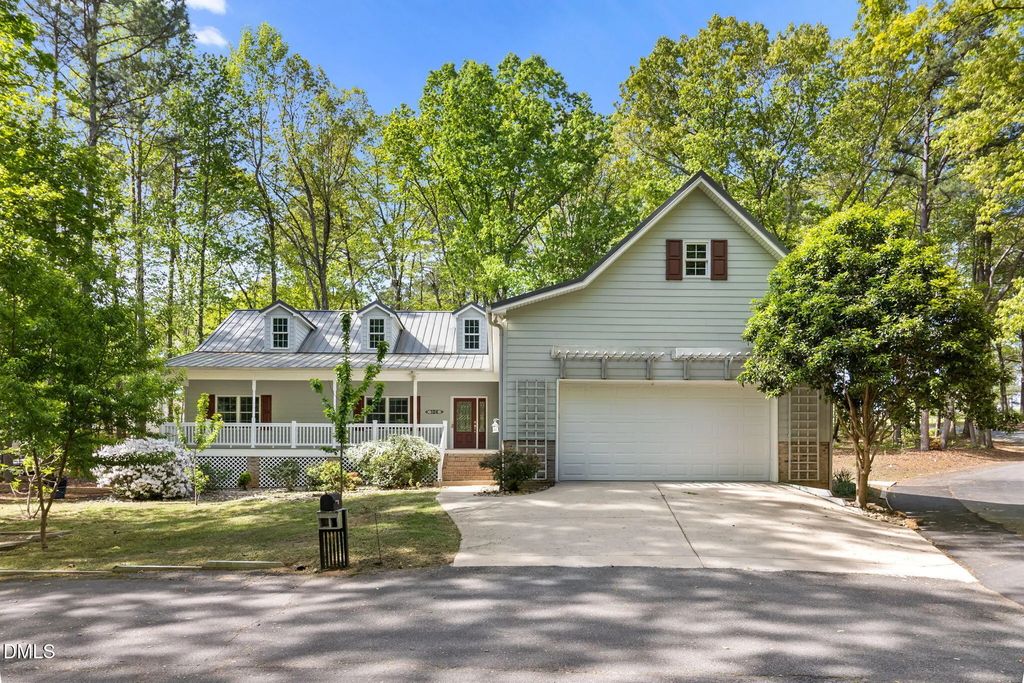 104 Greenside Lane, Sanford
