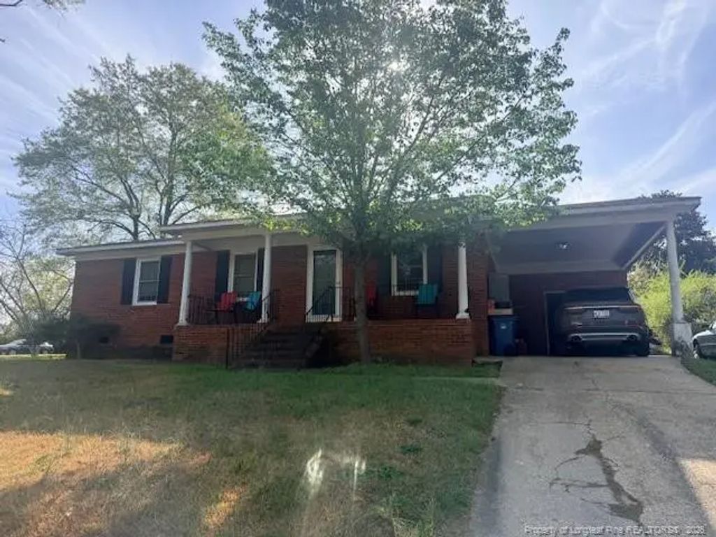 1081 Madonna Drive, Fayetteville