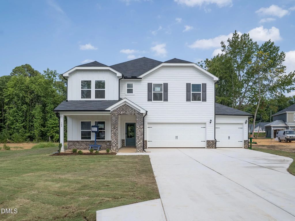 100 Stradshire Court, Zebulon