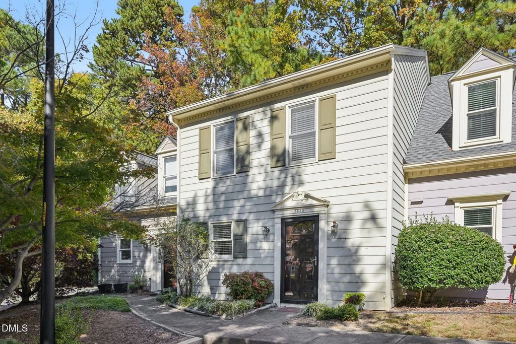 5530 Forest Oaks Drive, Raleigh