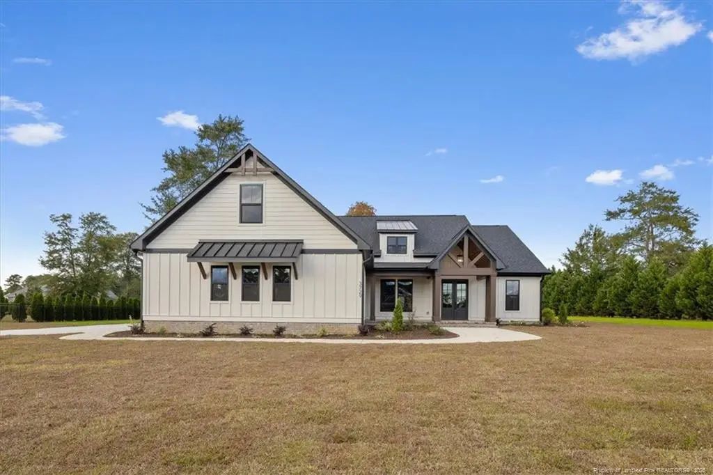 3729 Riverhill Drive, Fayetteville