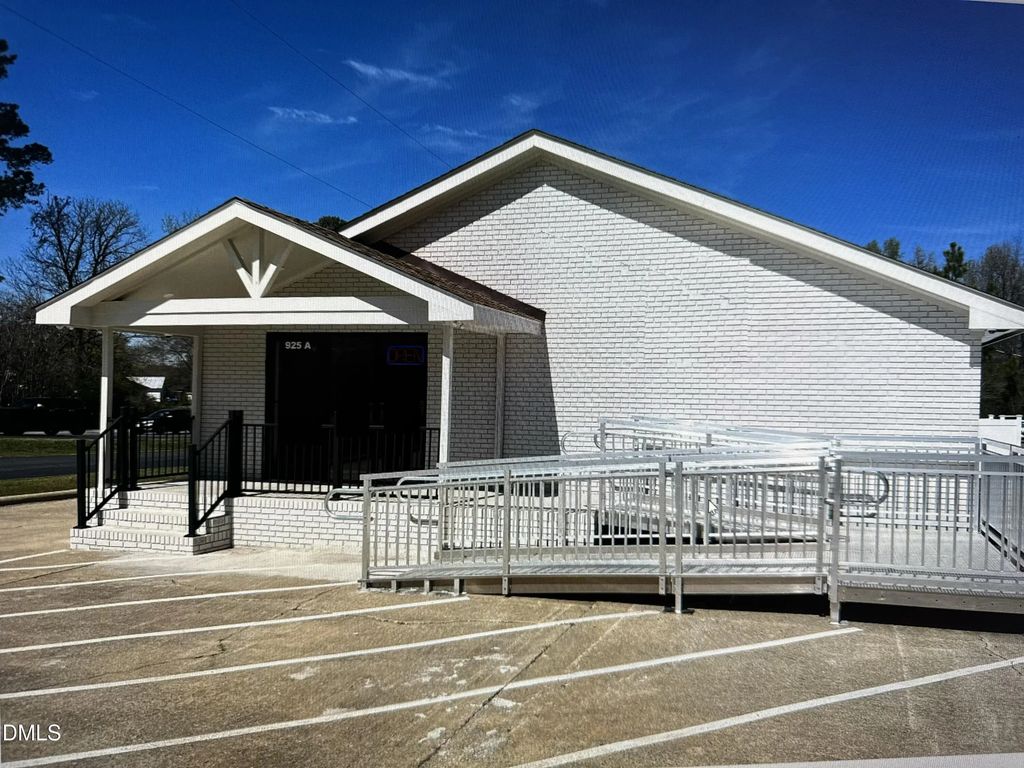 925 N Brightleaf Boulevard, Smithfield
