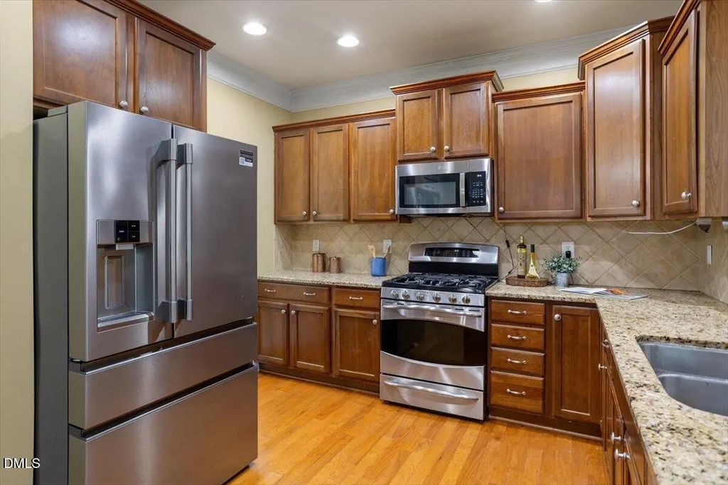 1757 Laurel Park Place, Cary
