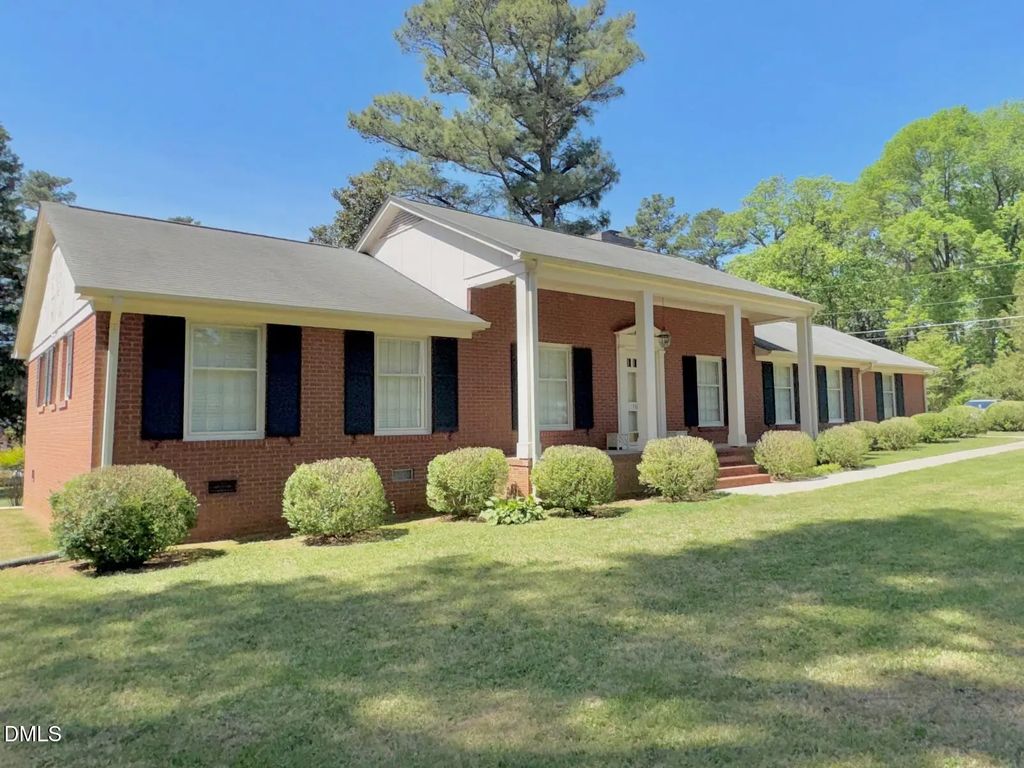 1604 Crescent Drive, Henderson