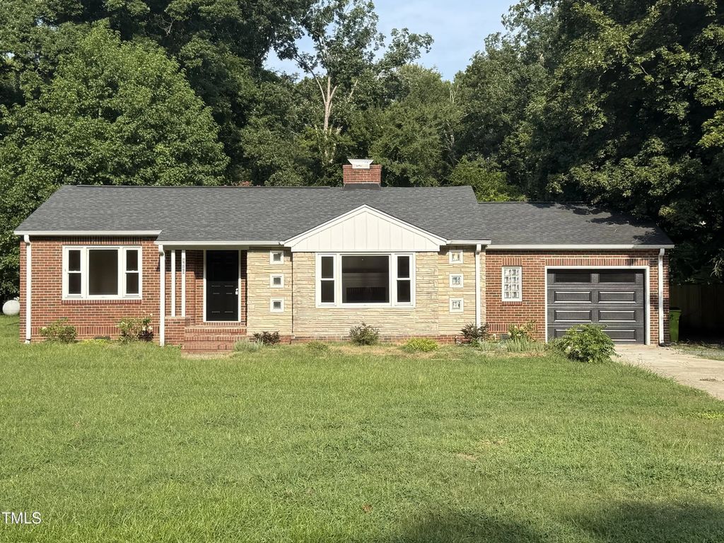 1610 W B Street, Butner