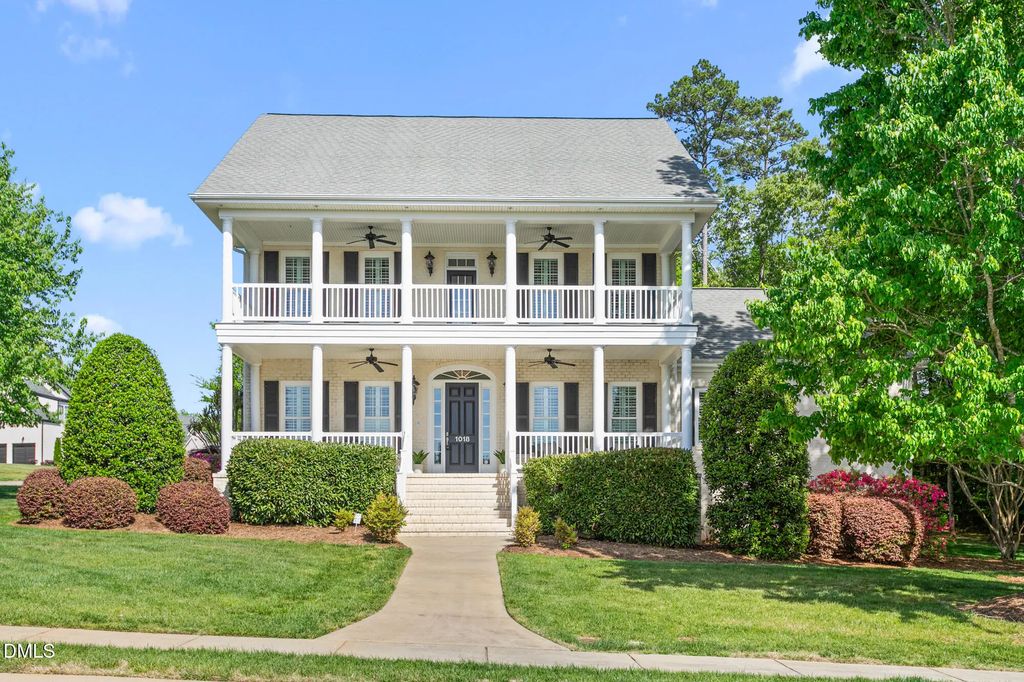 1018 Lochshire Drive, Burlington