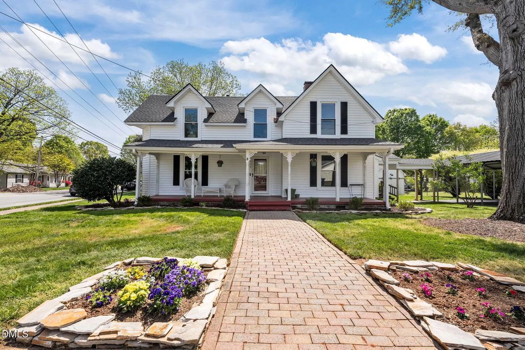 222 E Minneola Street, Gibsonville