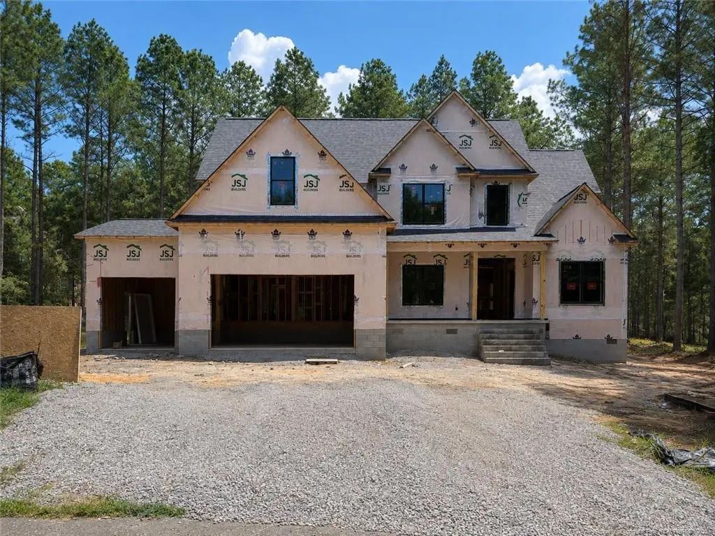 136 Leaning Pine Circle, Spring Lake