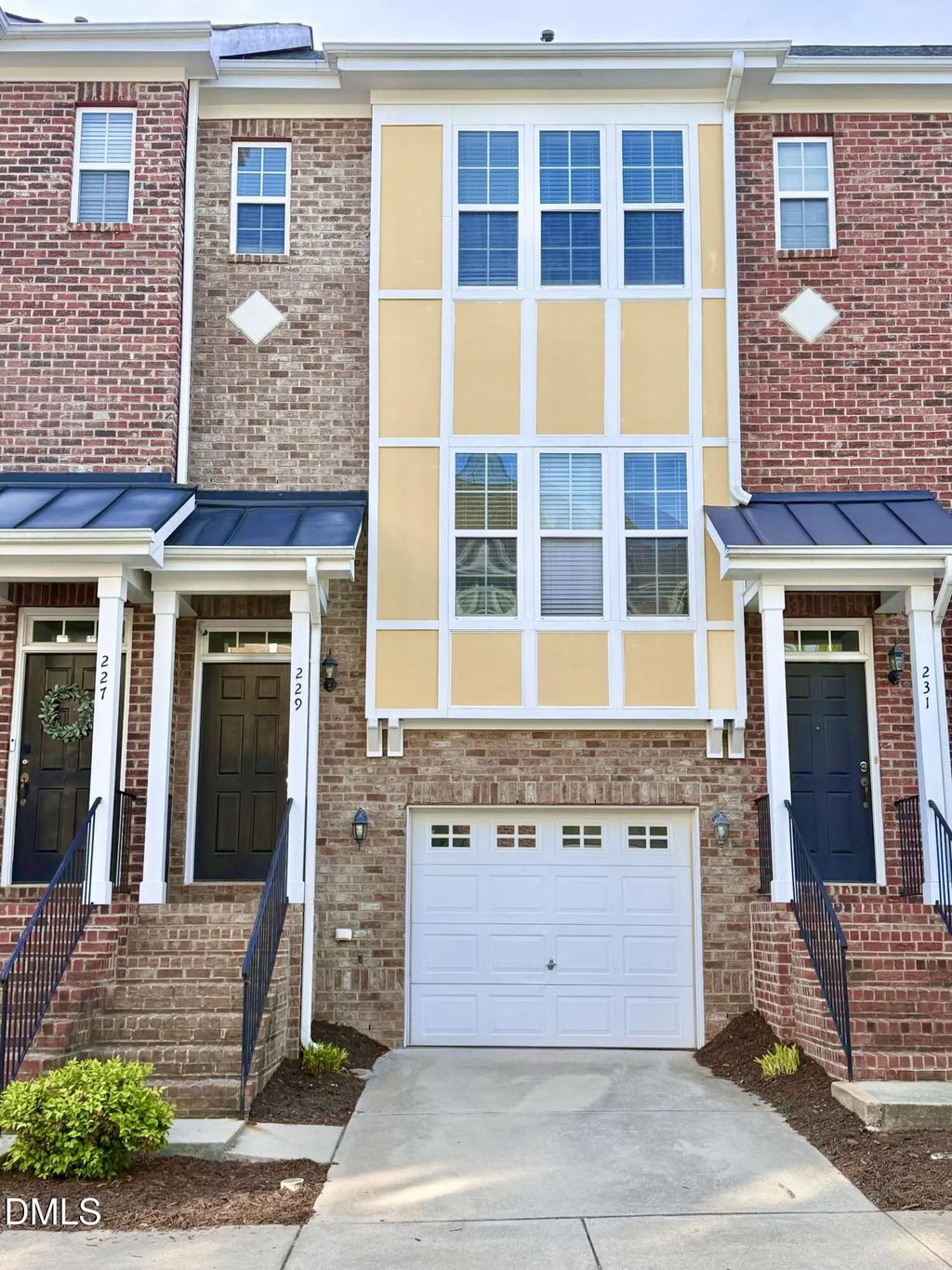 229 Dove Cottage Lane, Cary