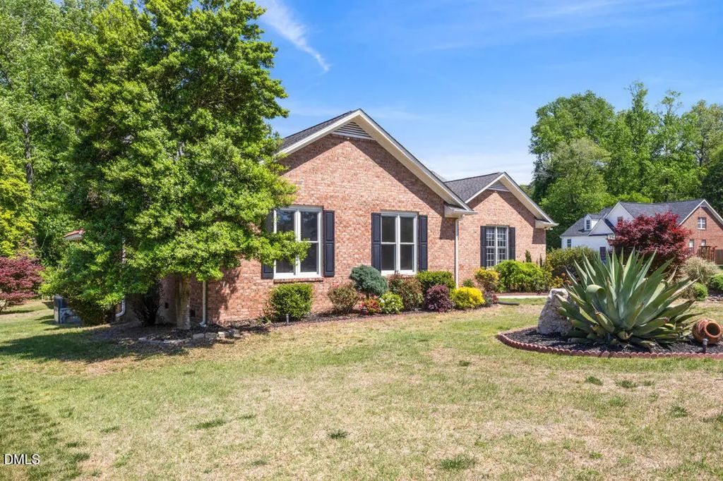 929 Old Baron Drive, Fuquay Varina