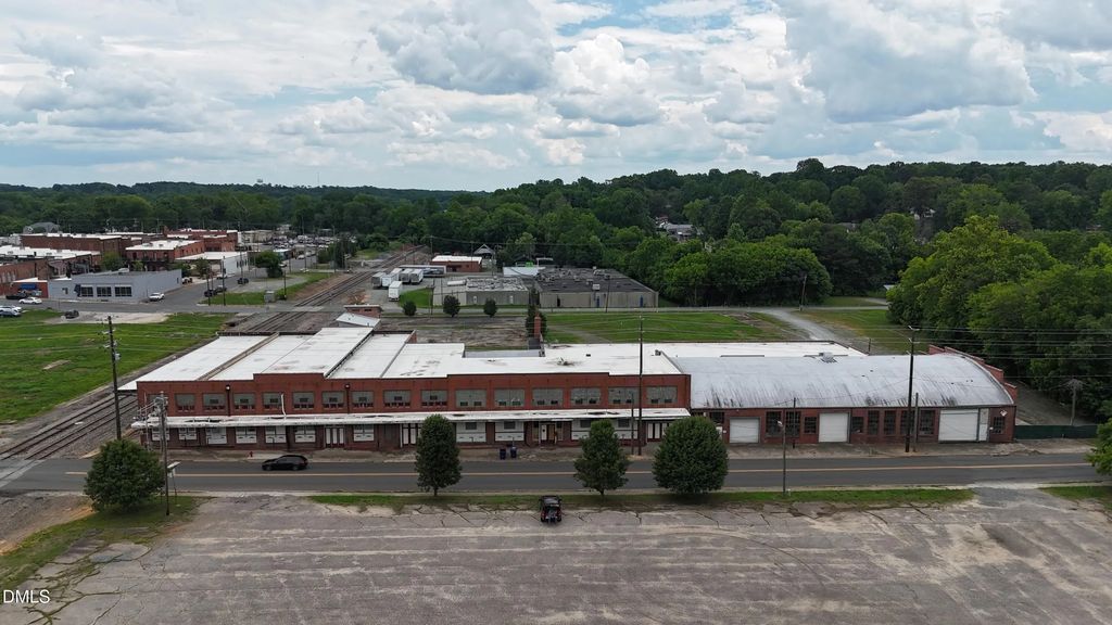 208 W 2nd Street, Siler City