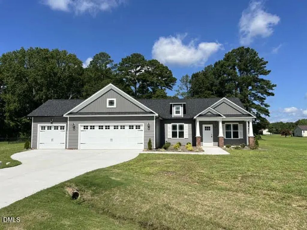14 Alex Acres Way, Selma