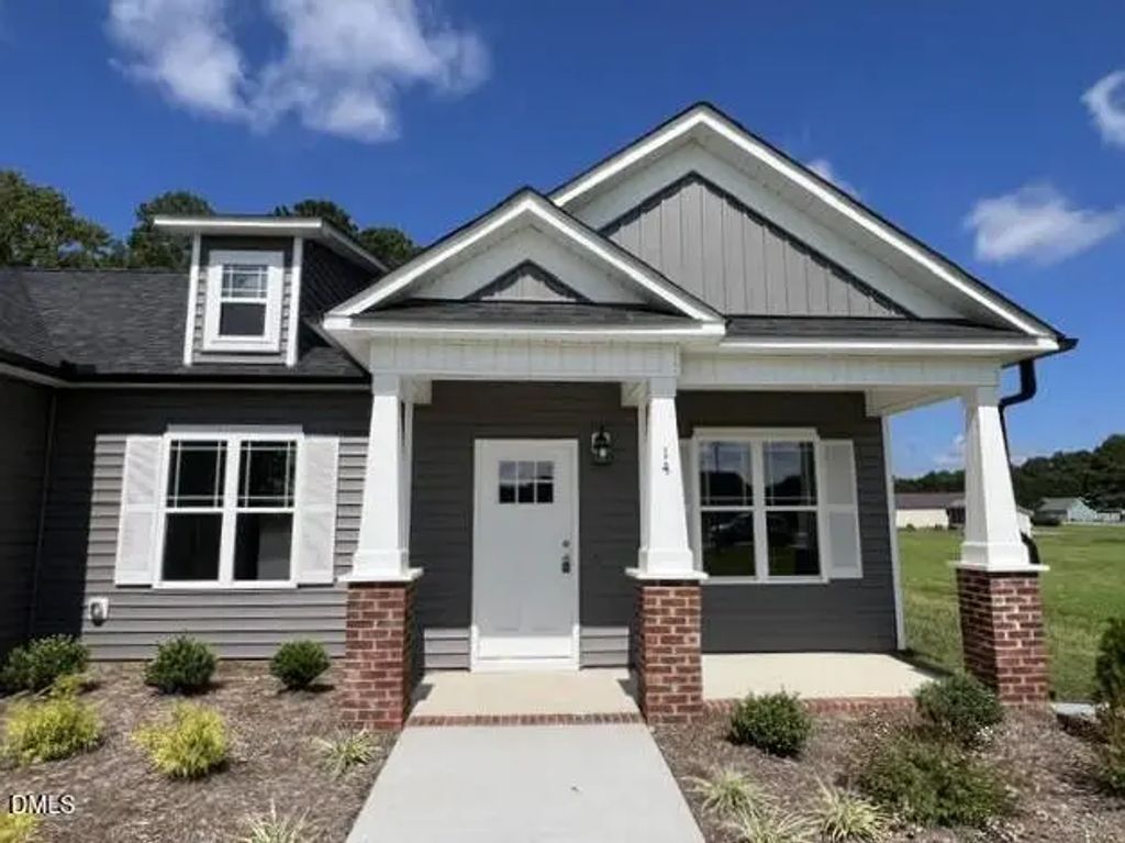14 Alex Acres Way, Selma