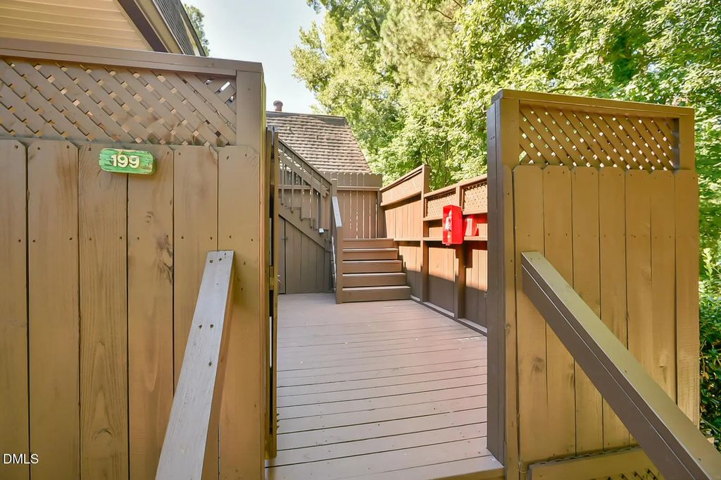 199 Summerwalk Circle, Chapel Hill
