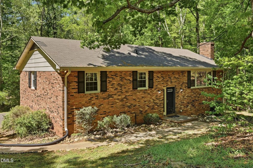 7811 Buckhorn Road, Hillsborough