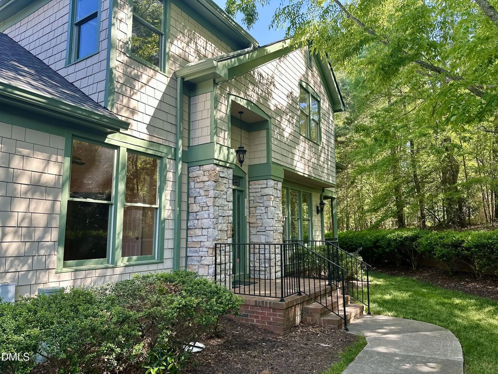 102 Presque Isle Lane Bldg 100, Chapel Hill