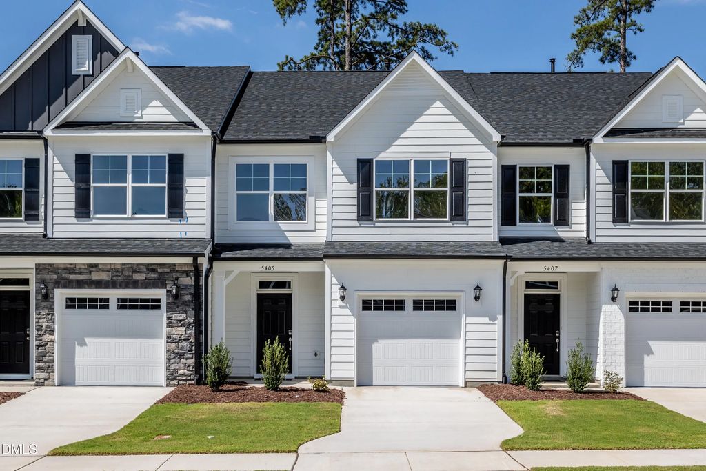 5405 Running Fox Lane, Durham