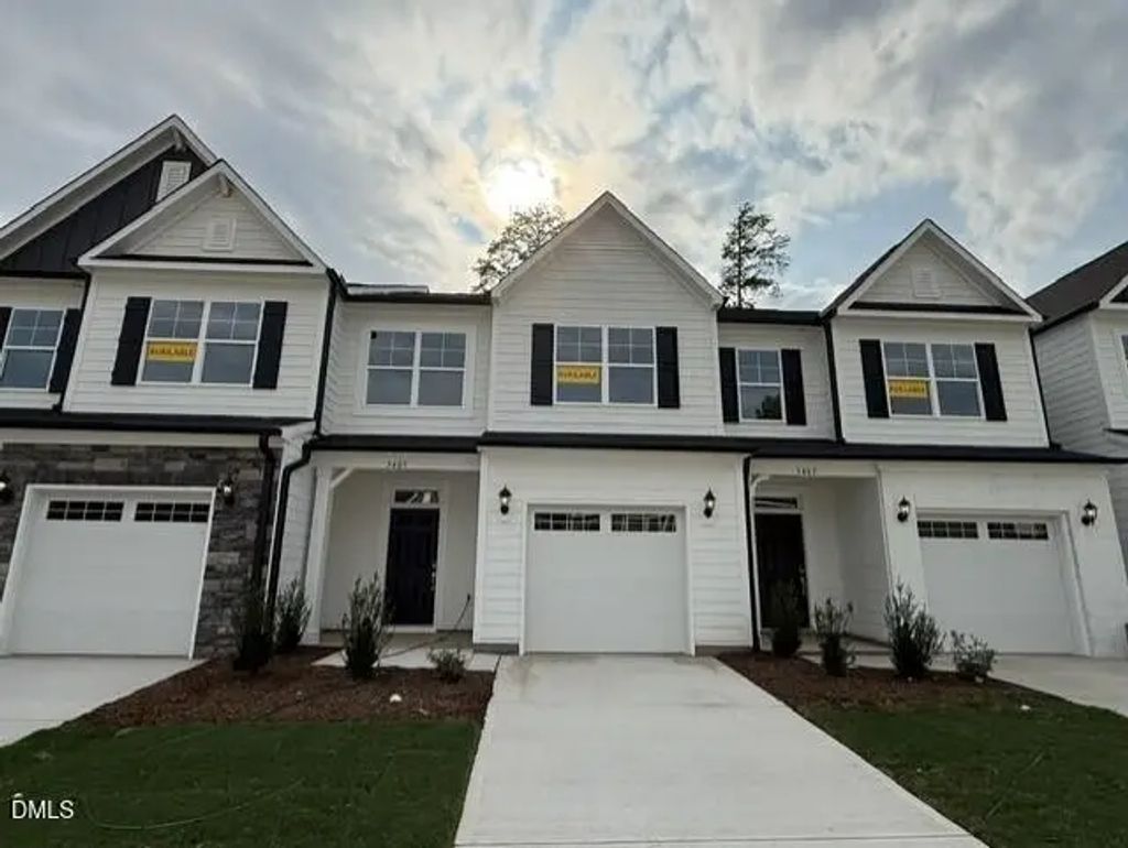 5405 Running Fox Lane, Durham