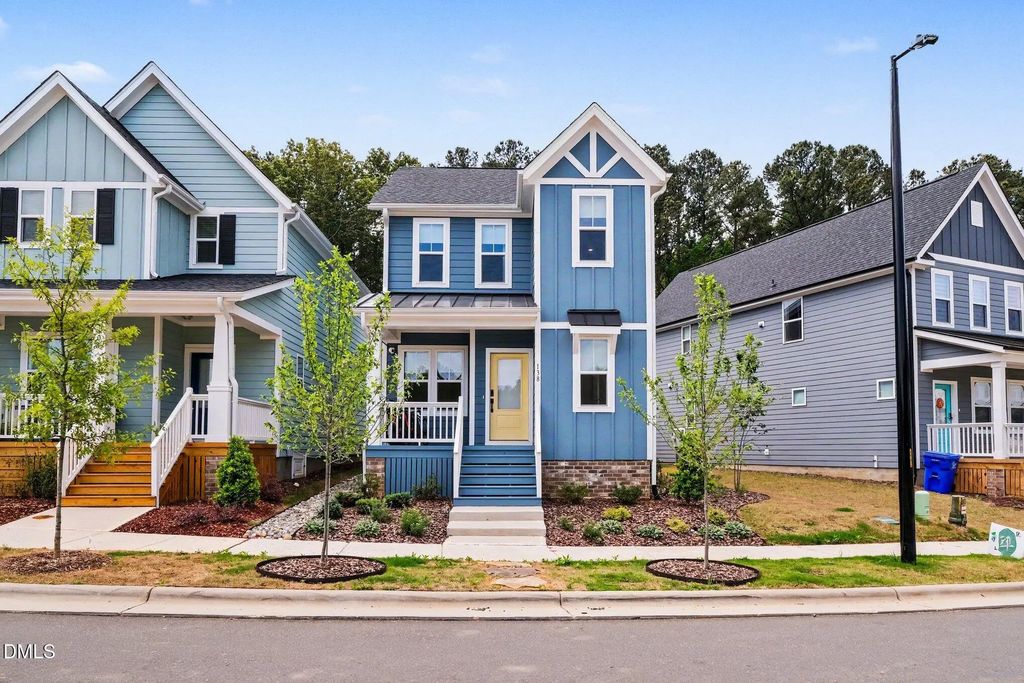 138 Weavers Grove Drive, Chapel Hill