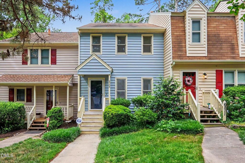 6509 English Oaks Drive, Raleigh