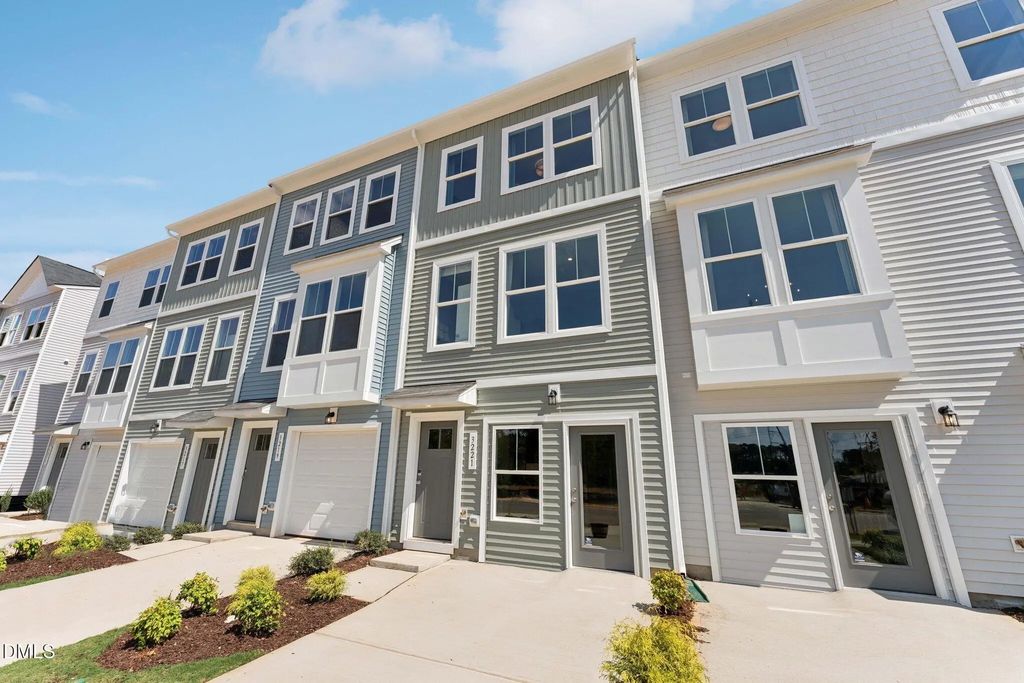 906 Formby Way, Raleigh