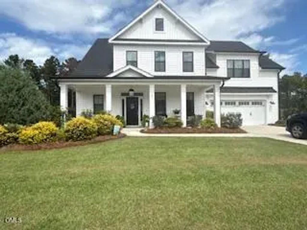 107 Saratoga Way, Rocky Point