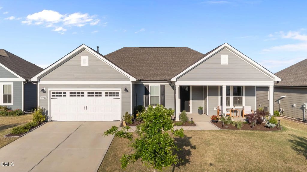 200 Whirlaway Street, Clayton