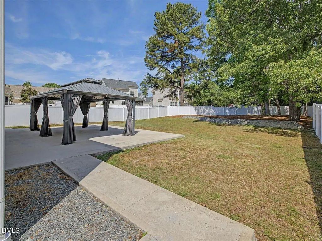 5309 Neuse Forest Road, Raleigh