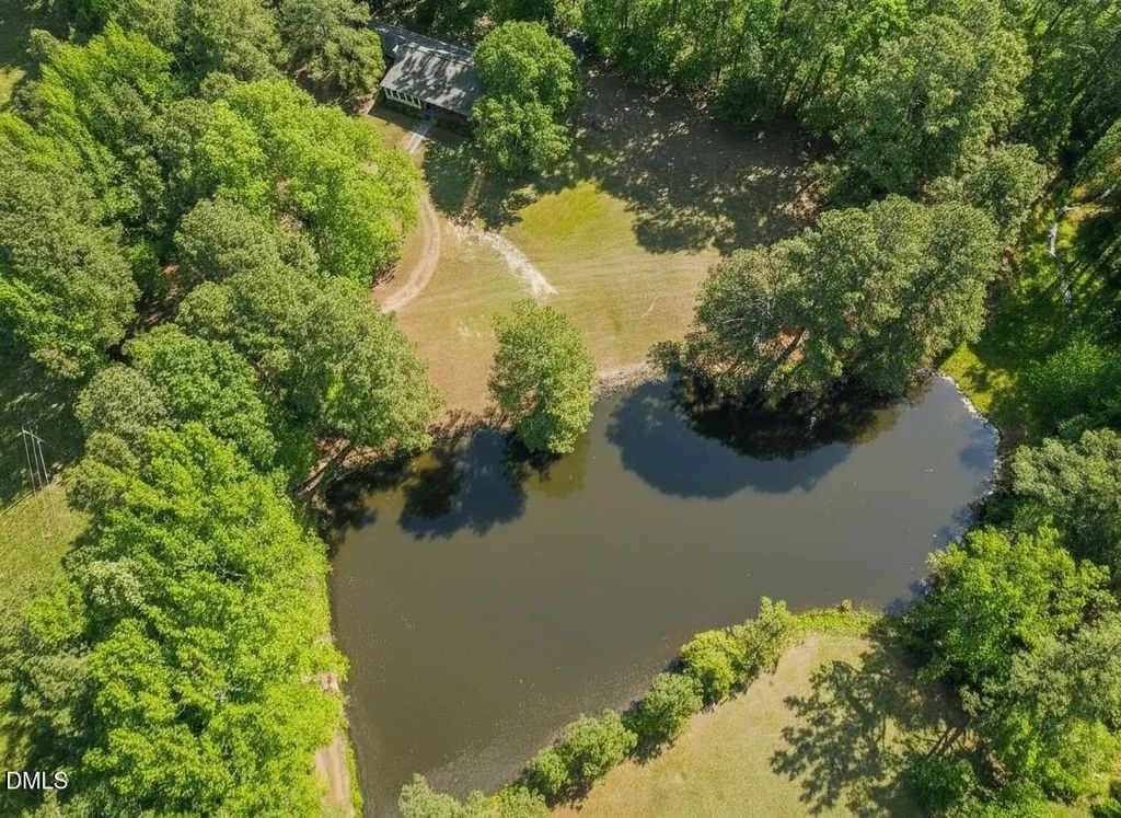 297 Wells Lane, Angier