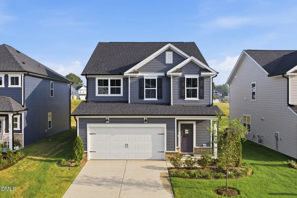 725 Branthurst Way, Fuquay Varina