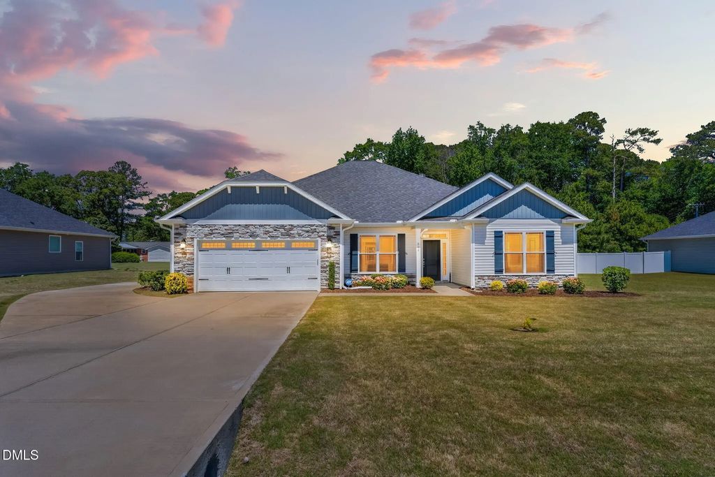 802 Madison Ann Drive, La Grange