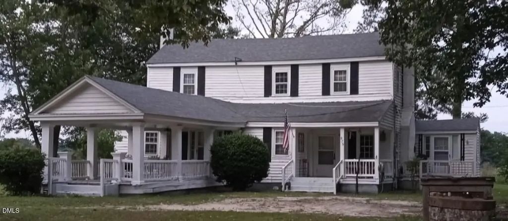 679 Mintz Road, Roseboro