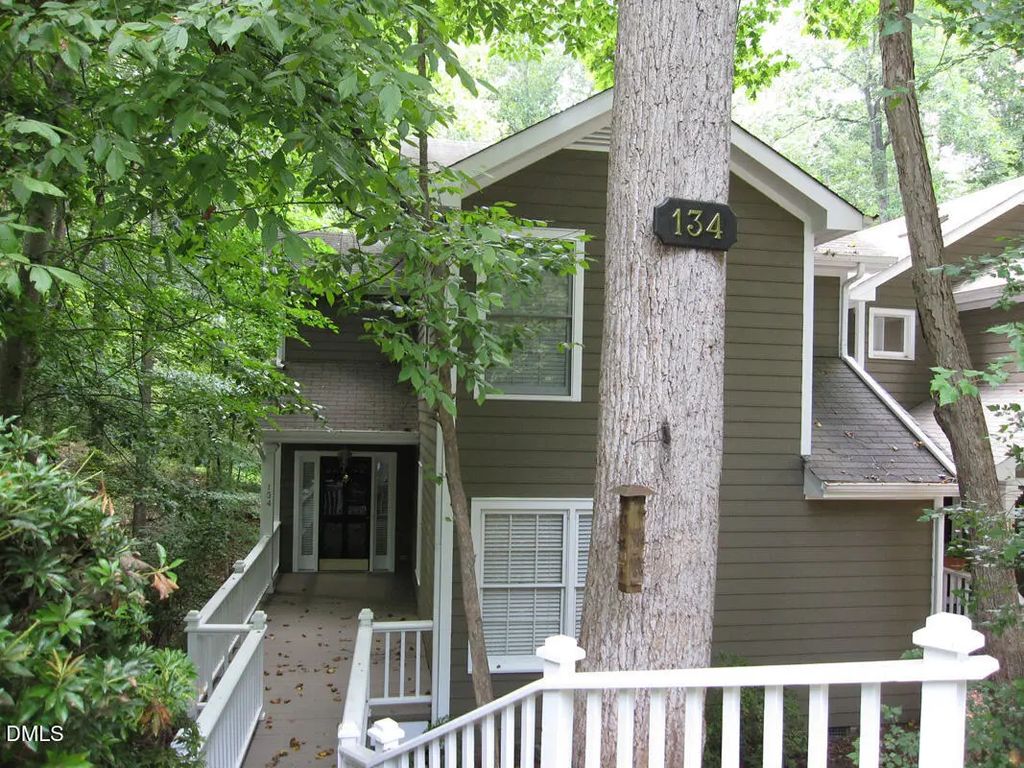 134 Channing Lane, Chapel Hill