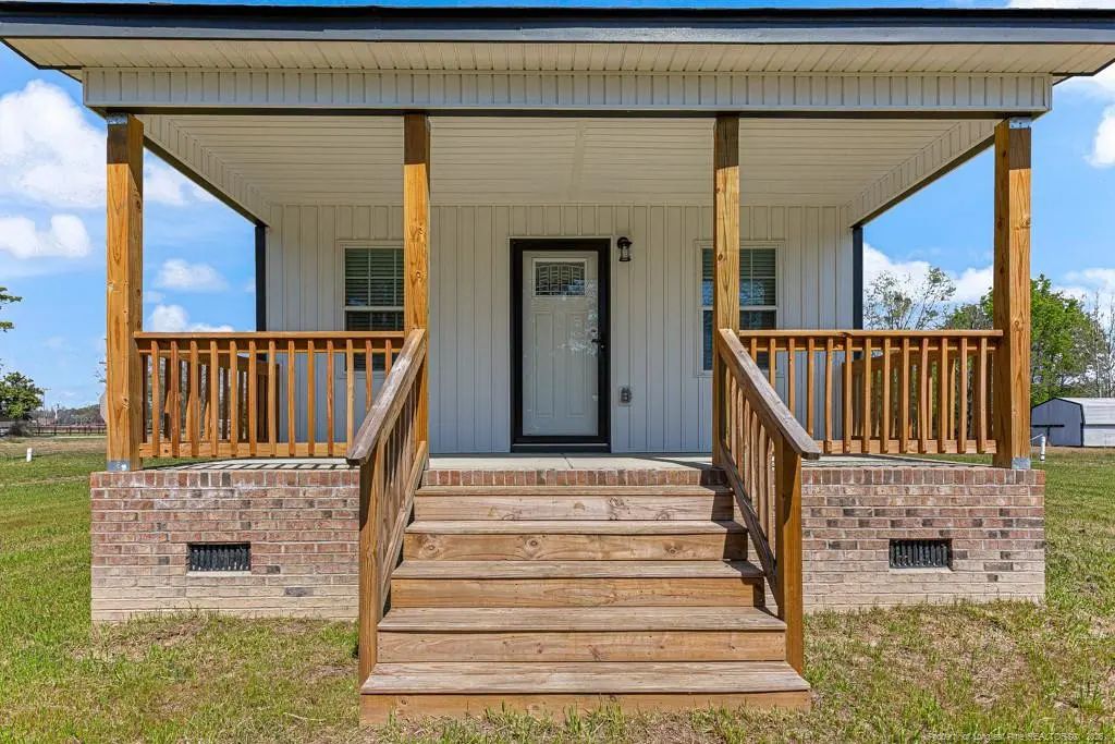 1075 Pine Street B, Pembroke