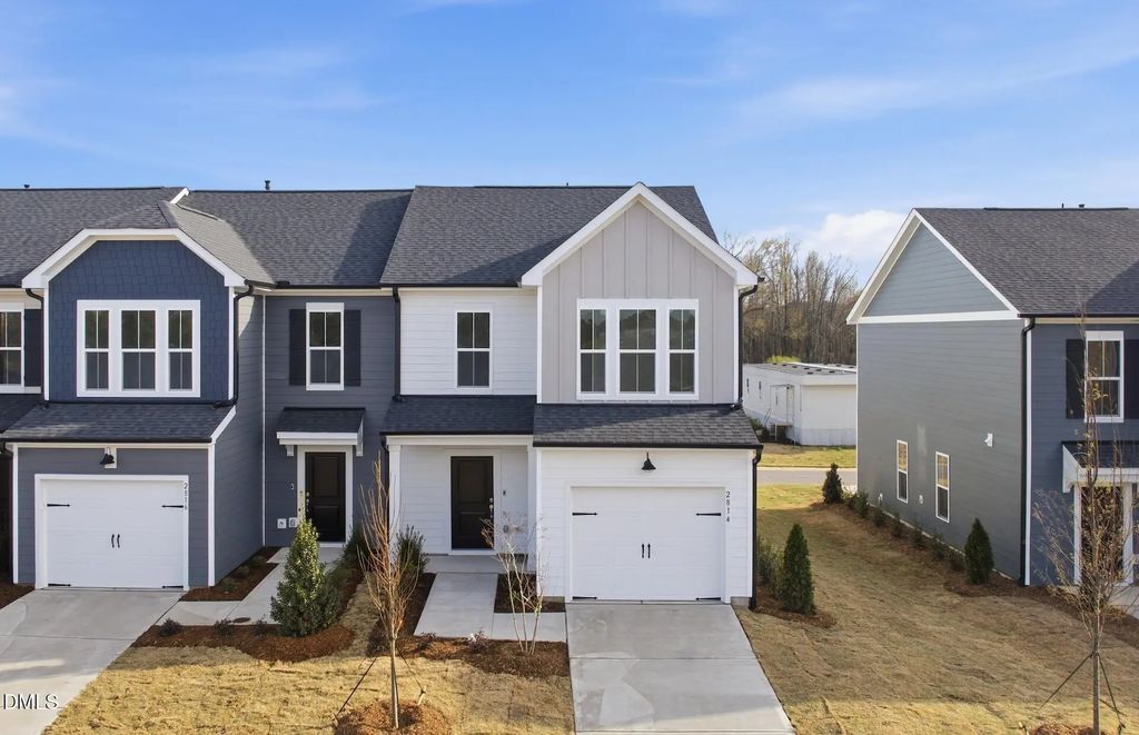 2814 Rodeo Court, Willow Springs