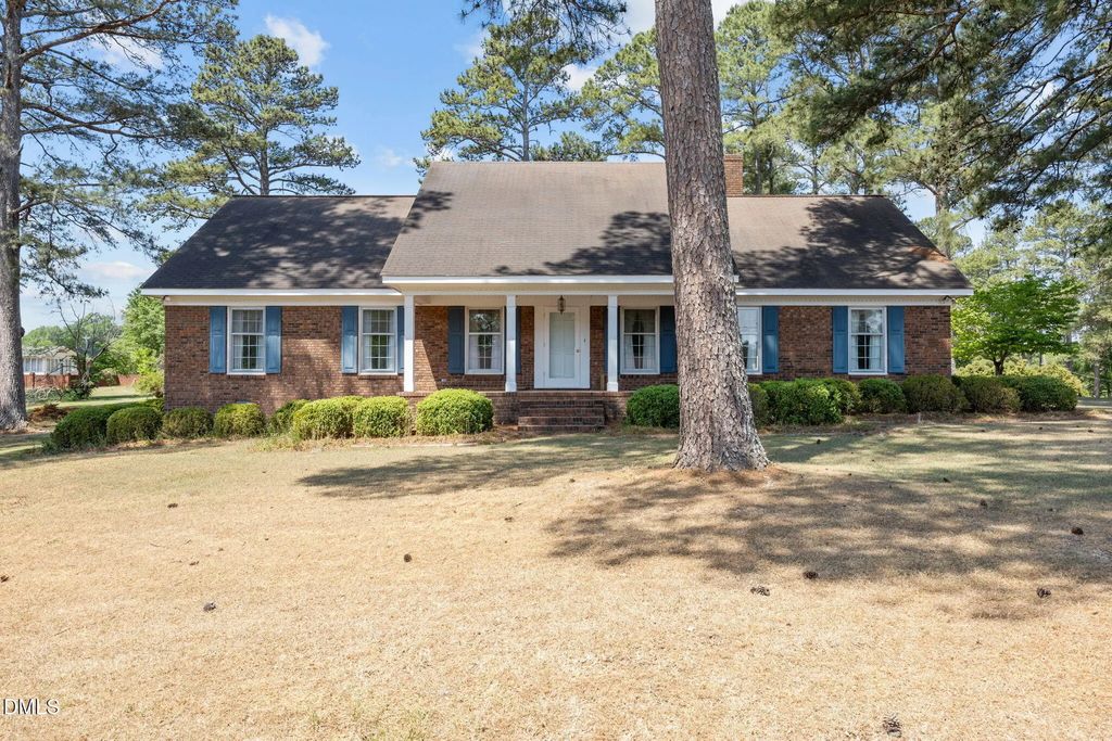 85 Oak Street, Lillington